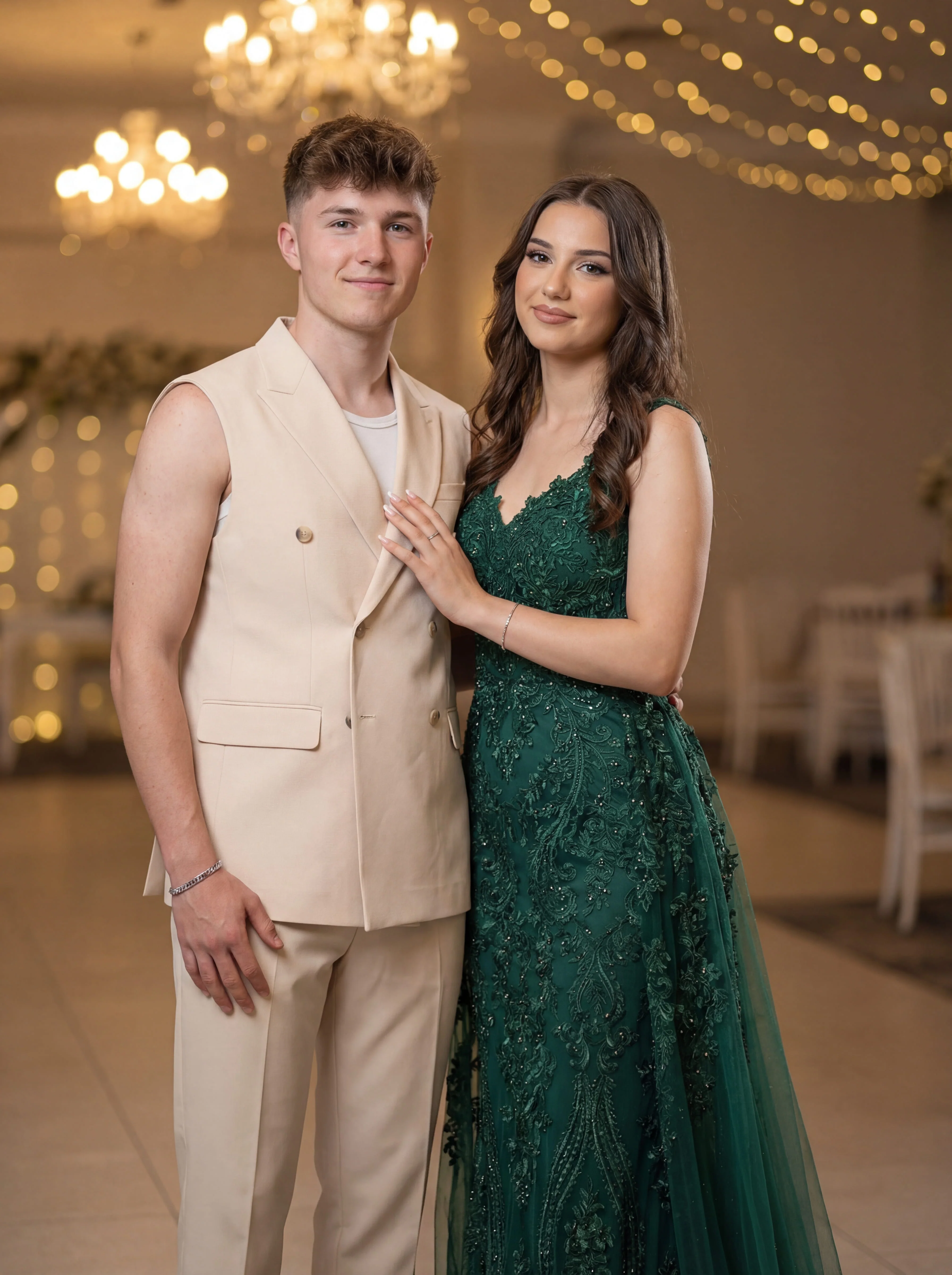 Beige Sleeveless Slim Fit Prom Suit. - Image 4
