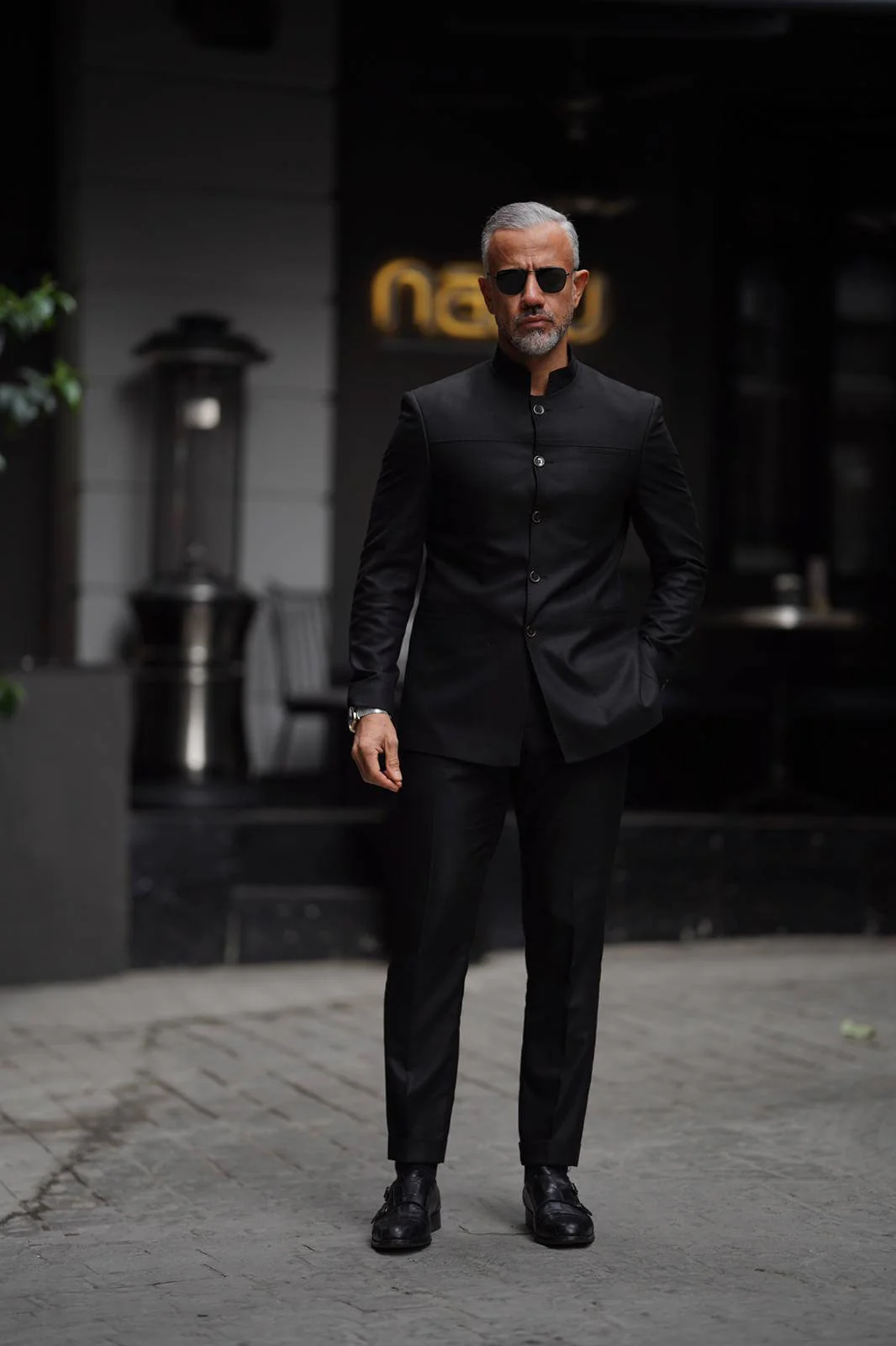Black Judge Collar Suit - Image 3
