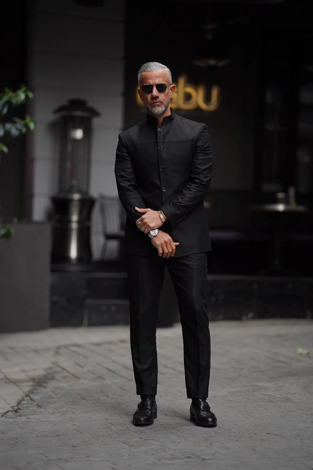 Black Judge Collar Suit - Image 4