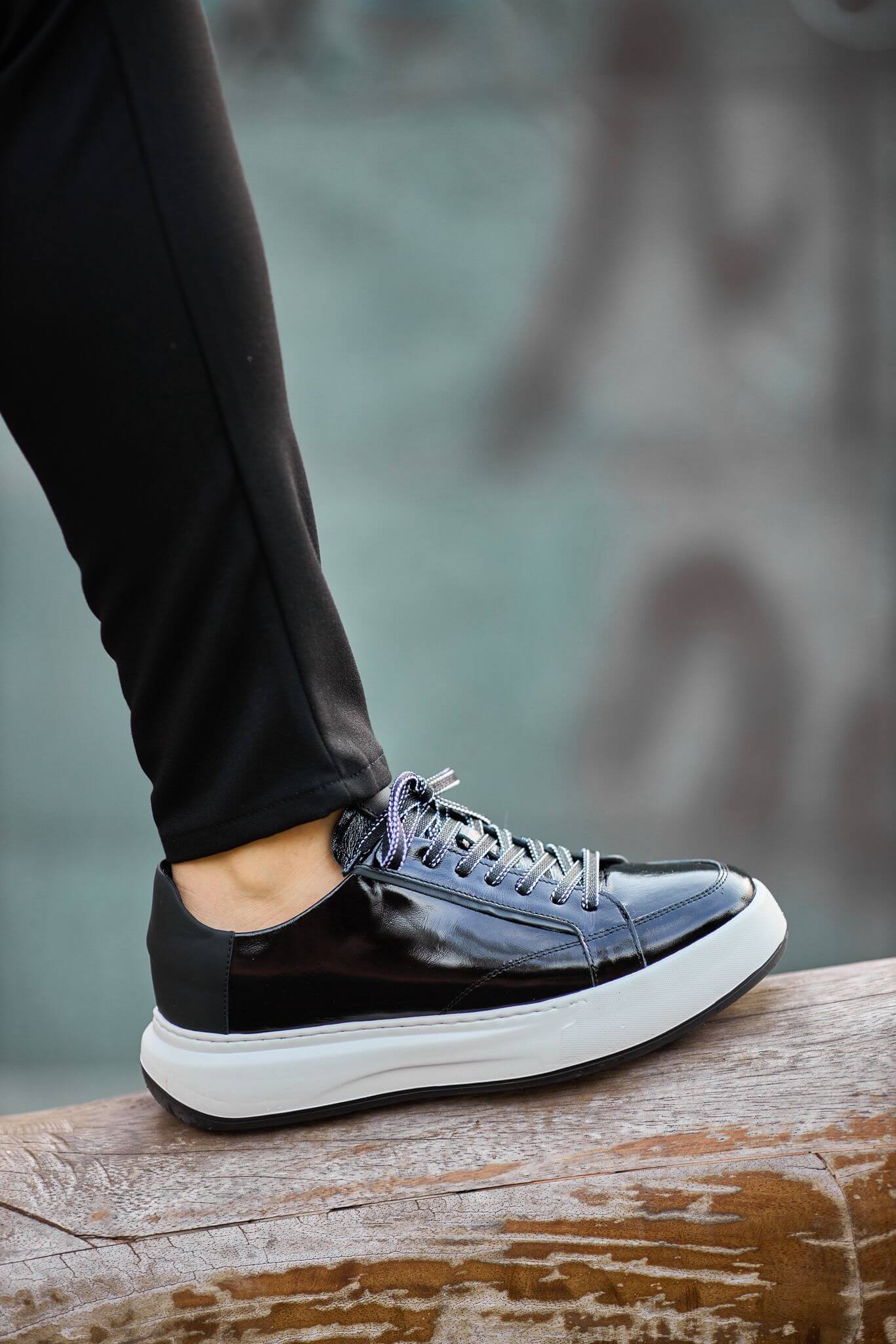 Black Patent Leather Platform Sneakers. - Image 3