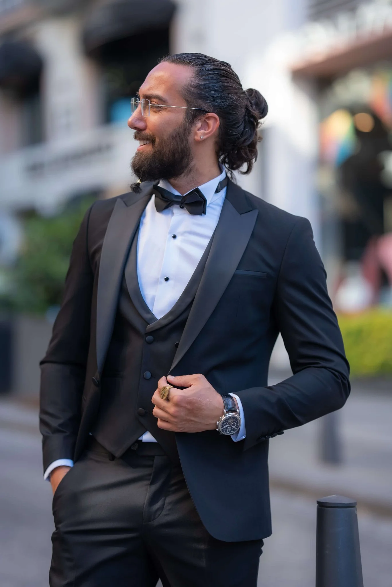 Black Collar Detailed Tuxedo - Image 5