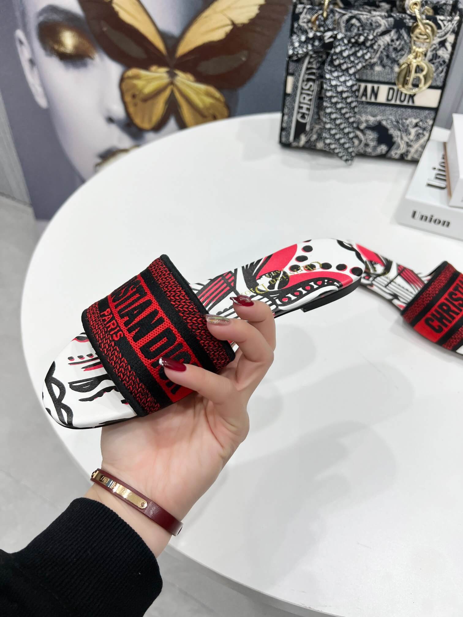 Christian Dior Bandana Dway Slides Whte & Red - Image 9