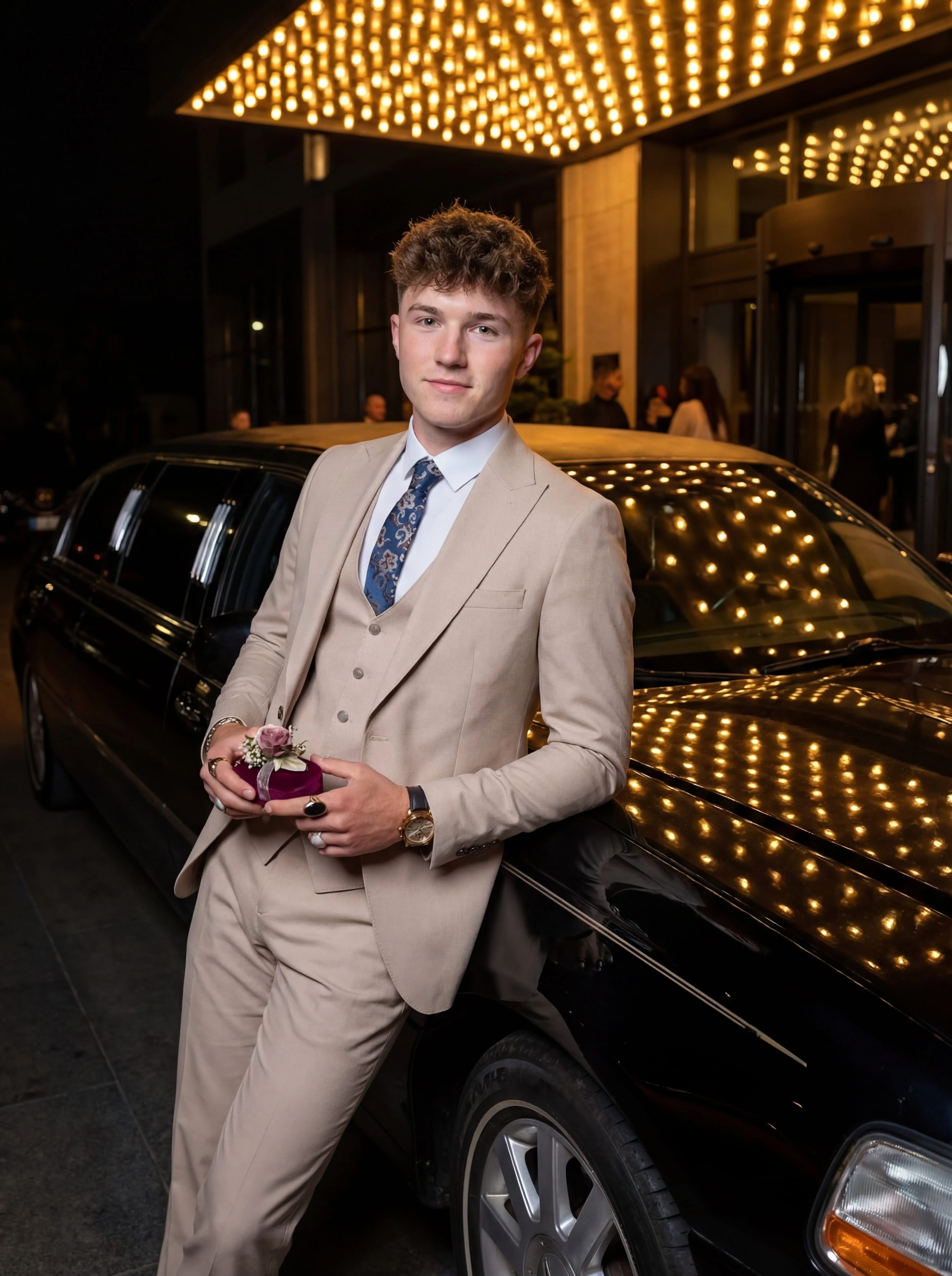 Classic Beige Prom Suit. - Image 5