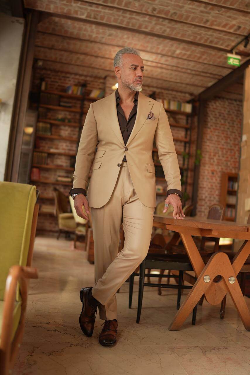 Classic Beige 2-Piece Suit. - Image 4