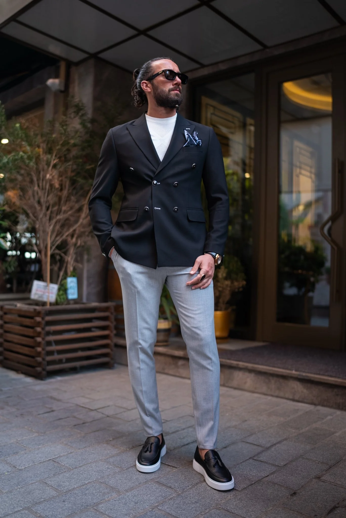 Obsidian Elegance Double-Breasted Blazer - Image 6