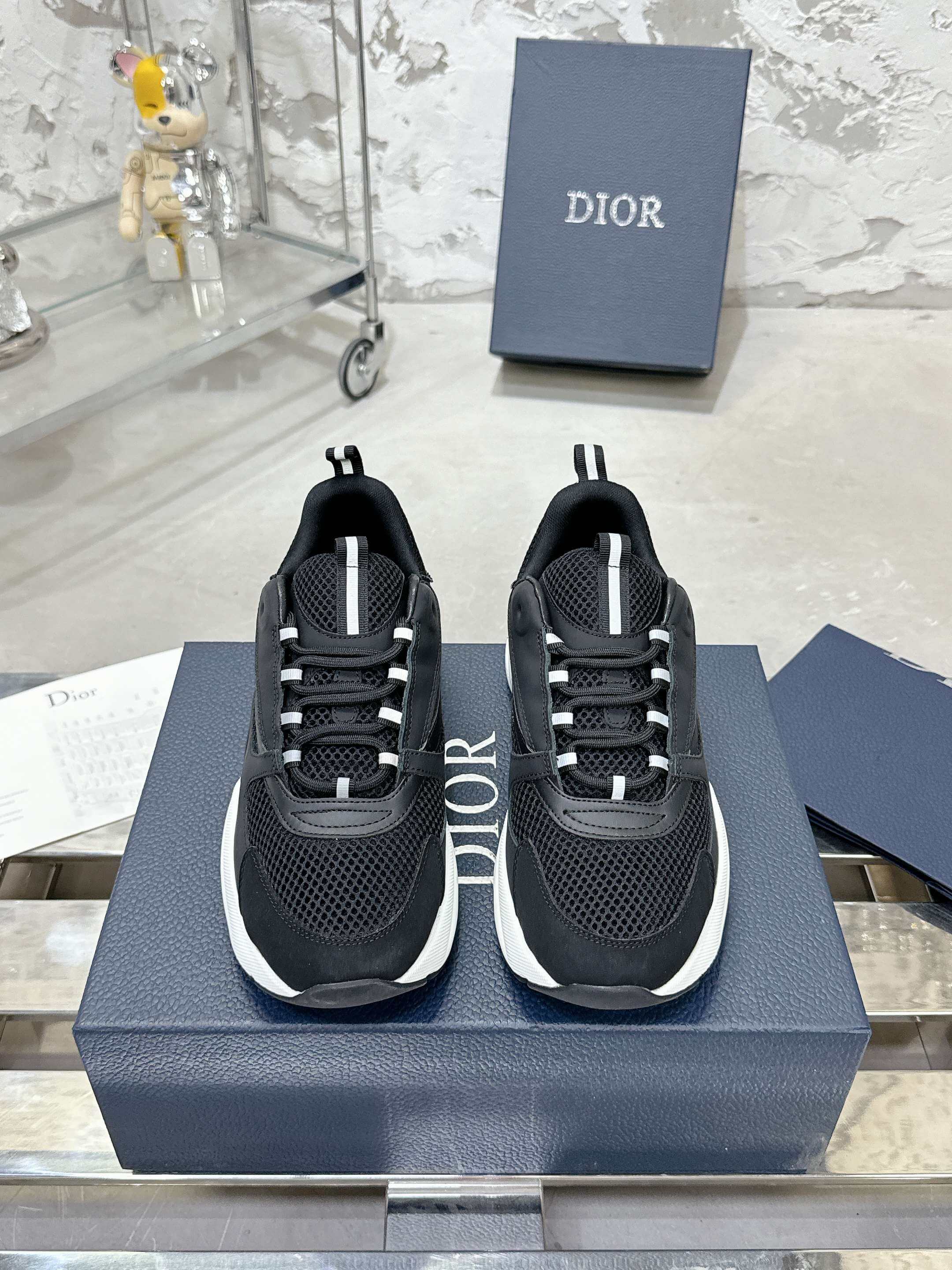 Dior B22 Monochrome Flow Runner Sneakers - Image 2