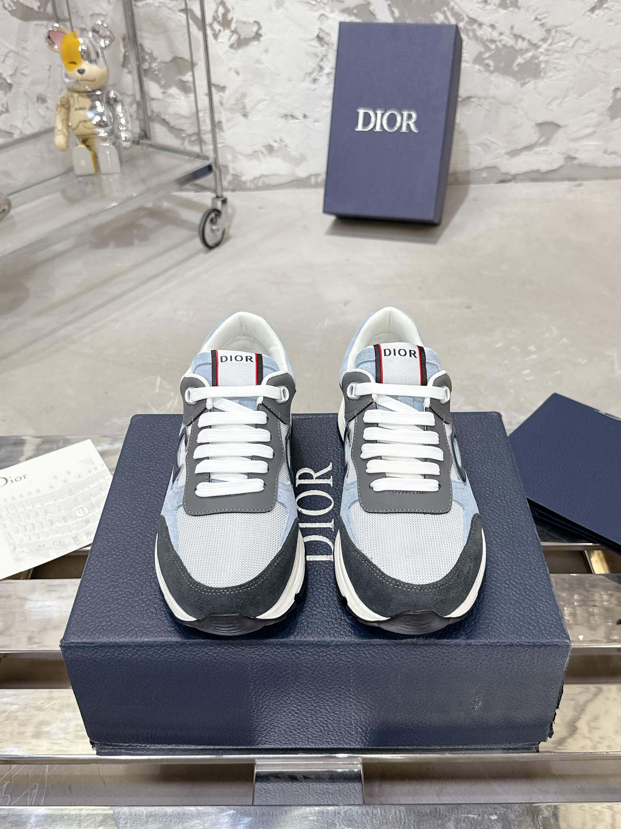 Dior B23 High-Top White/Blue Sneaker - Image 6