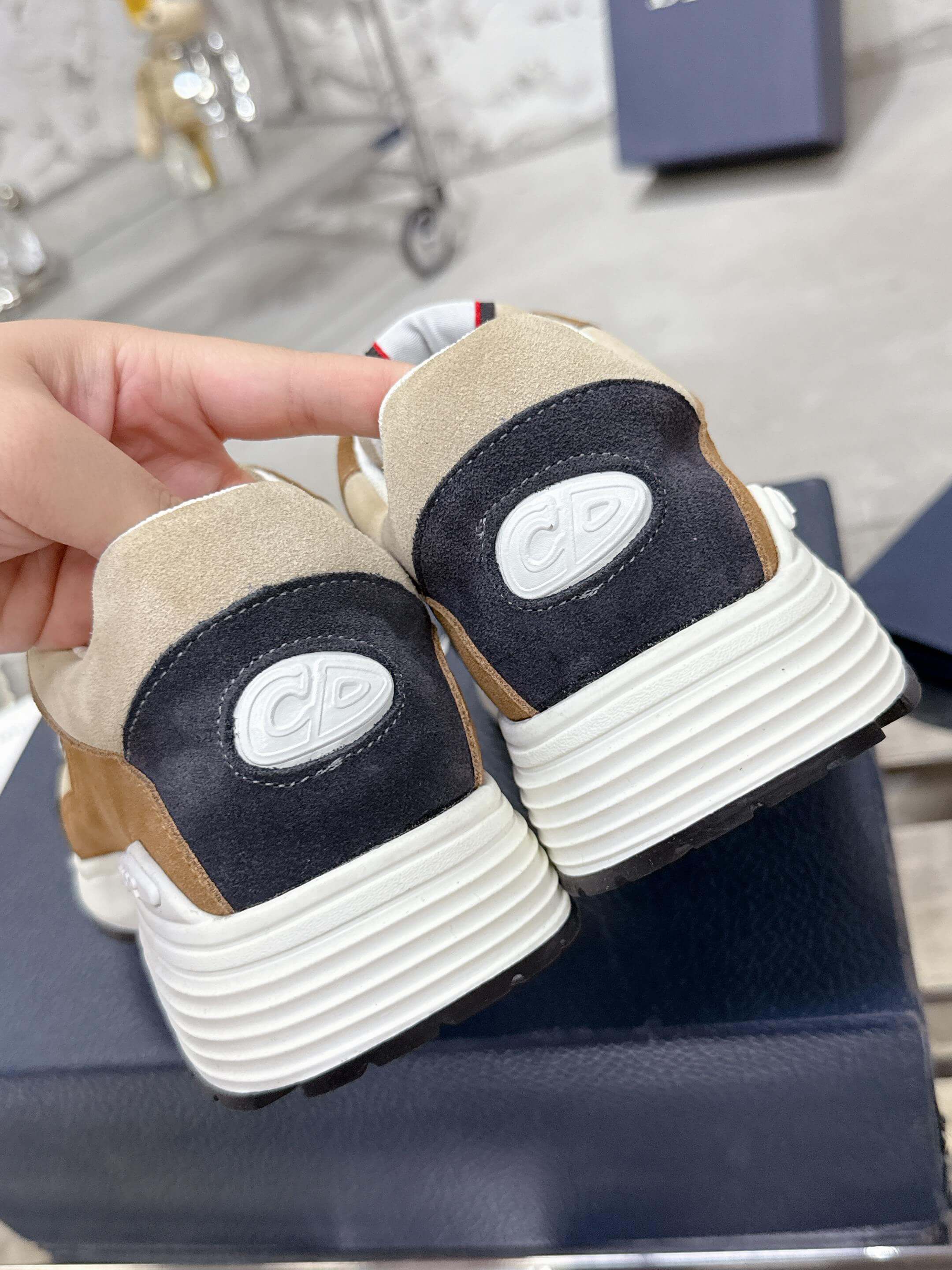 Dior B23 High-Top White/Brown Sneaker - Image 2