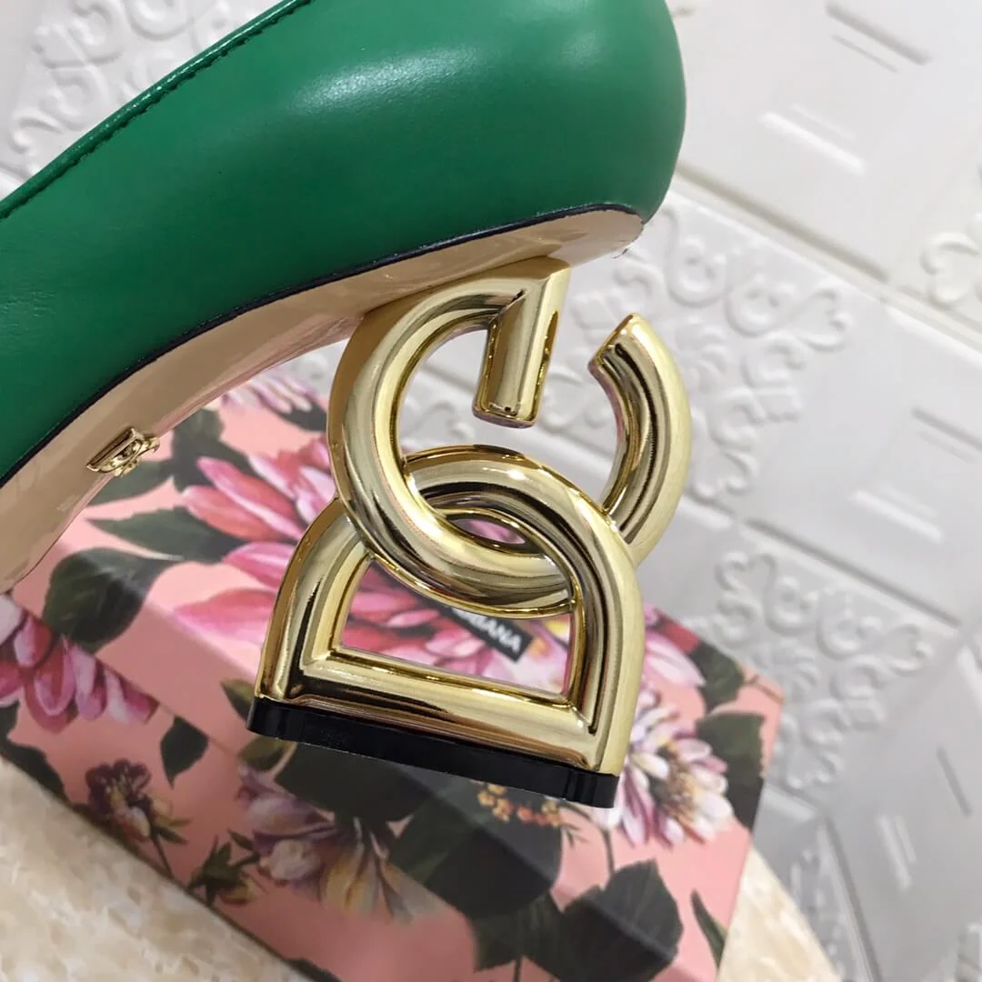 Dolce & Gabbana Green Leather Pumps with Gold Sculptural DG Logo Heel - Image 3