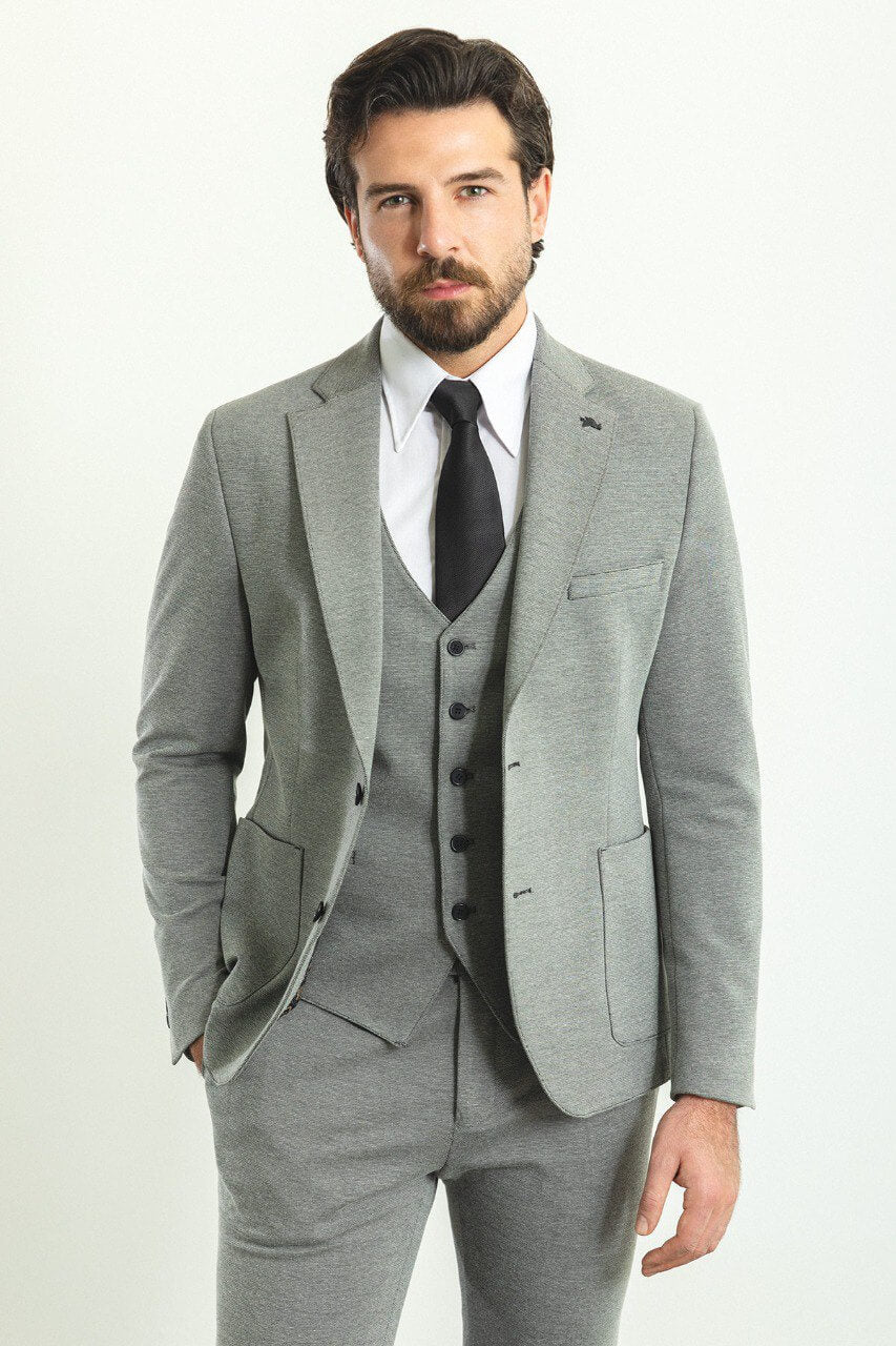 HolloMen's Gray 3-Piece Suit. - Image 3