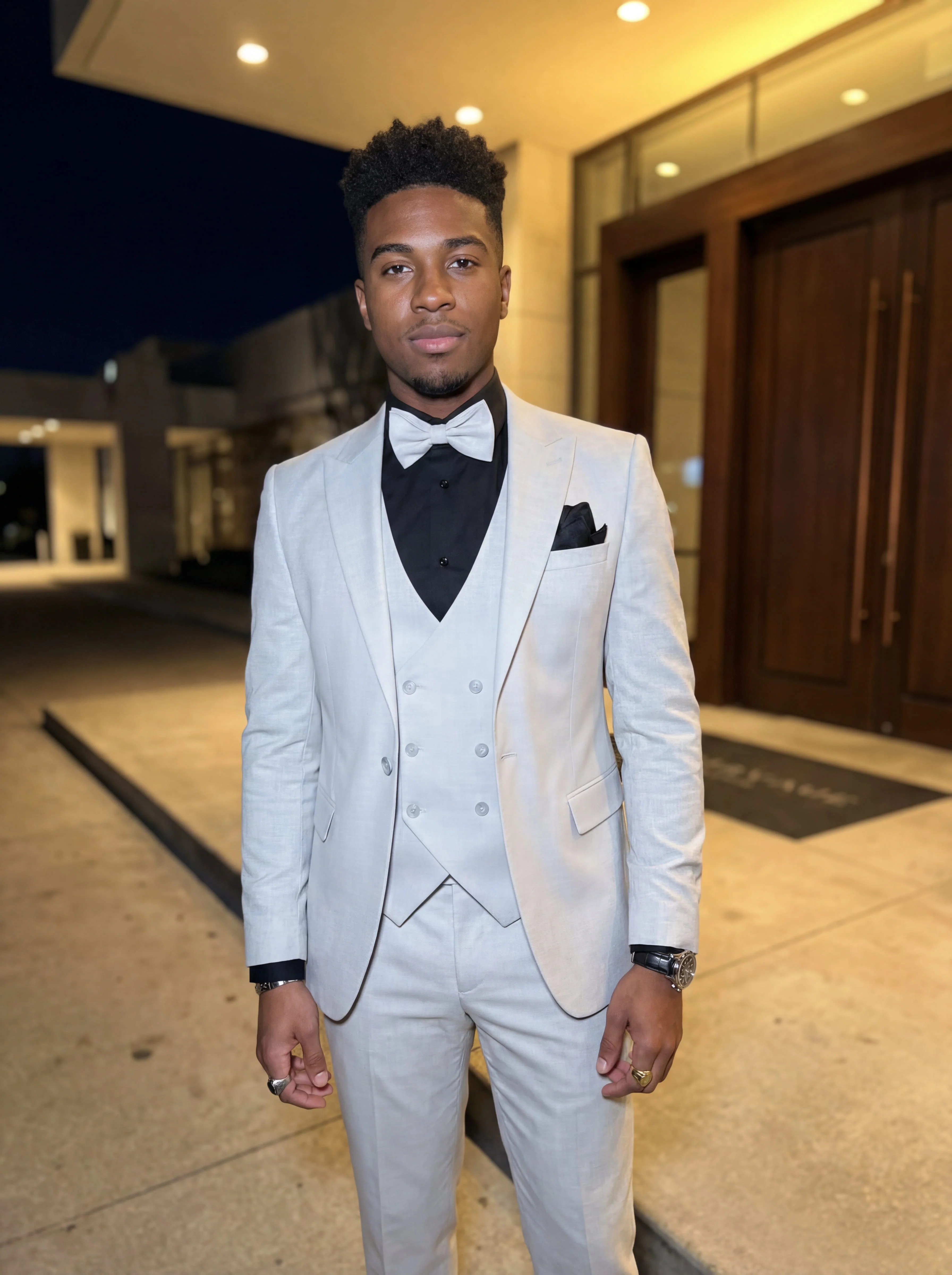 Gray Prom Tuxedo Suit. - Image 5