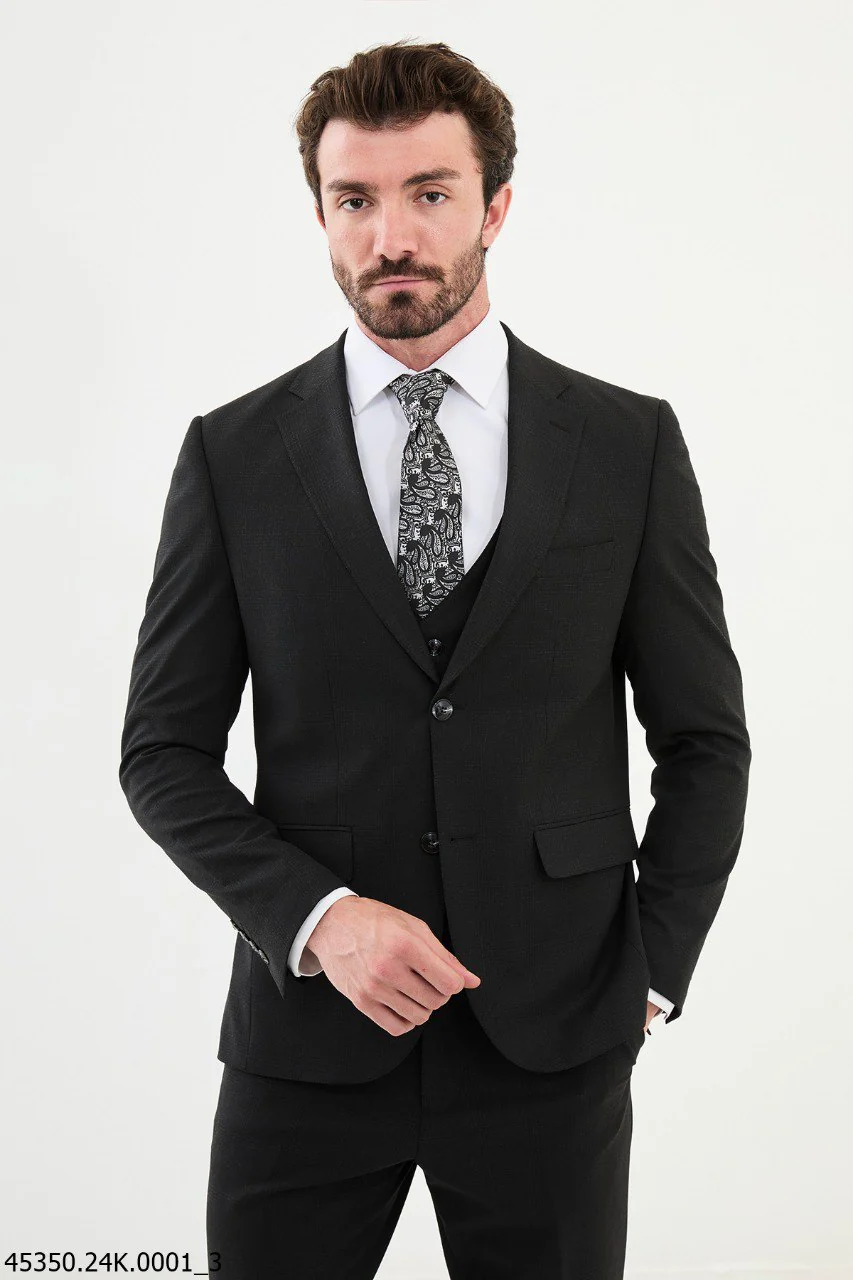 HolloMen Black Three-Piece Slim-Fit Suit. - Image 2