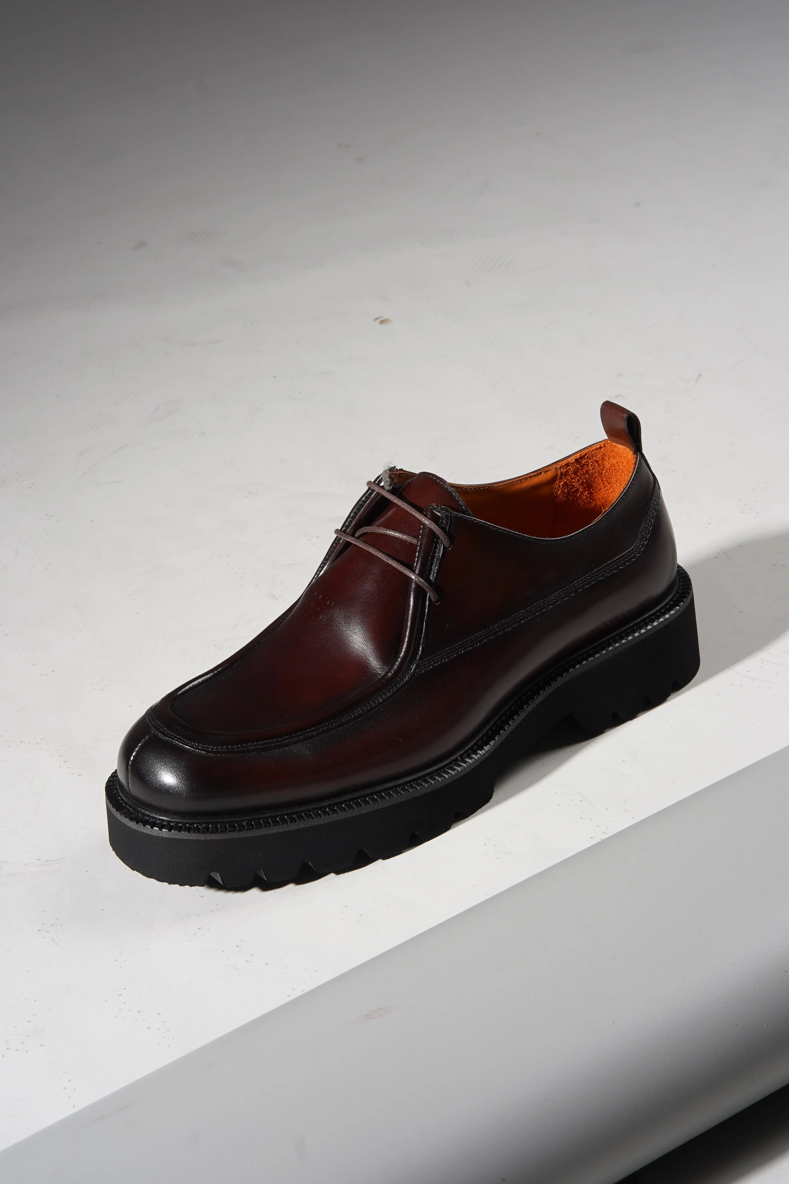 HolloMen Brown Derby Split-Toe Shoes.