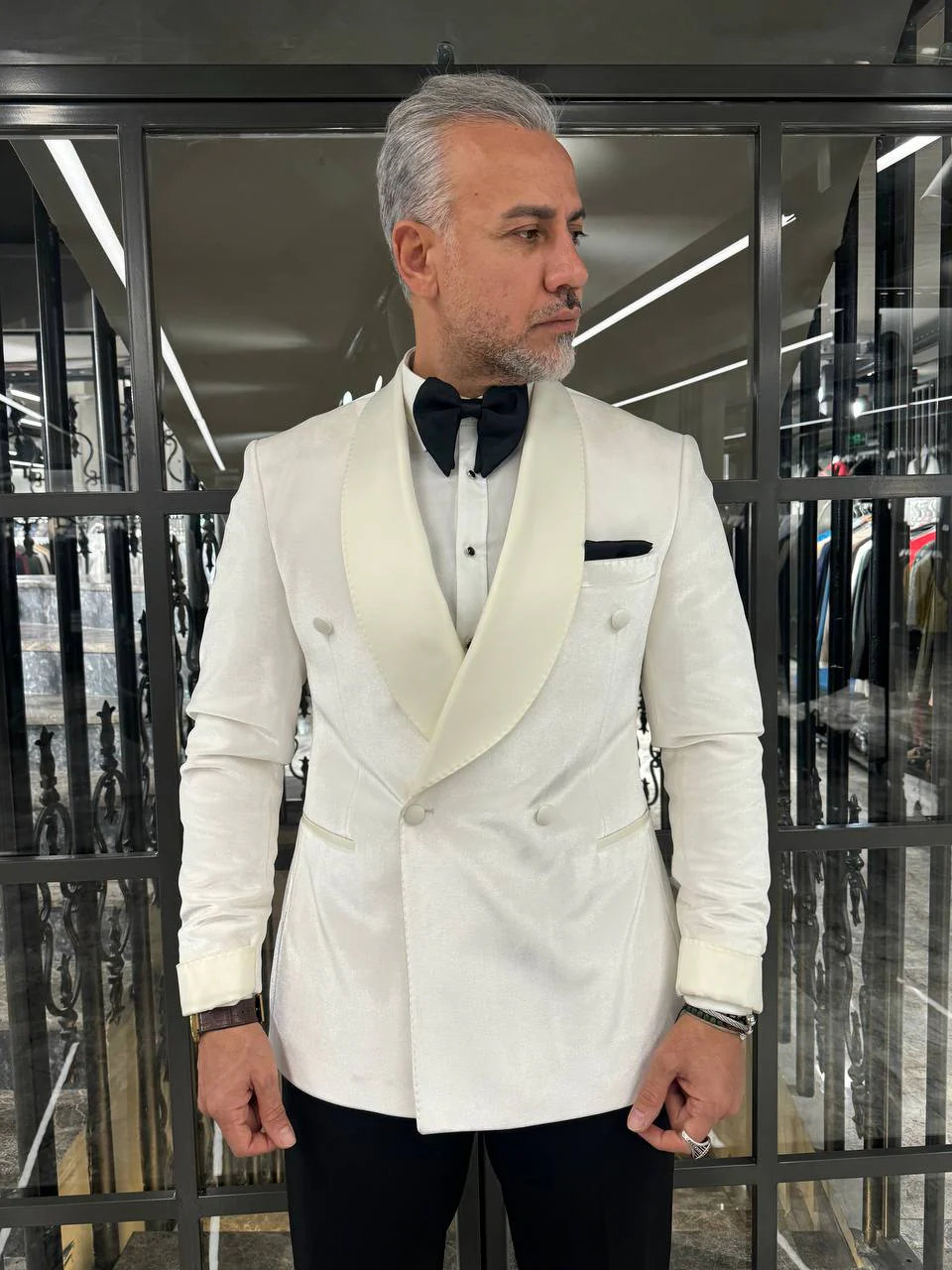 HolloMen Champagne Velvet Double-Breasted Tuxedo - Image 7