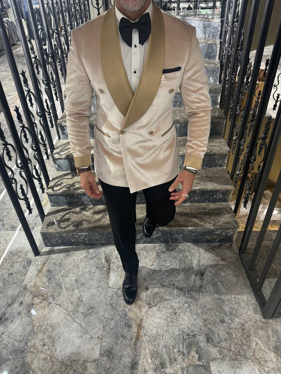 HolloMen Champagne Velvet Double-Breasted Tuxedo