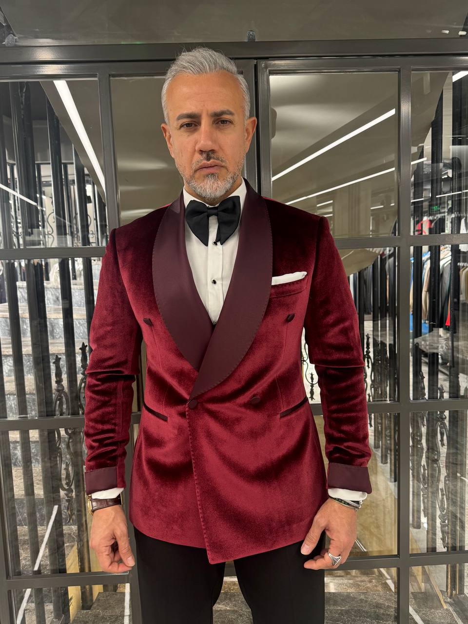 HolloMen Double-Breasted Burgundy Velvet Tuxedo - Image 6