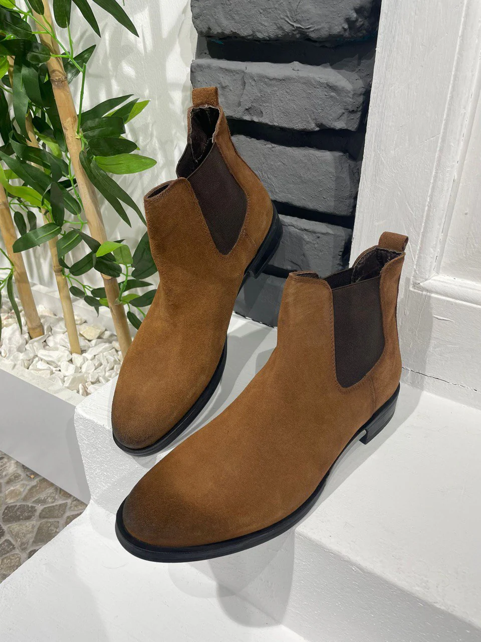 HolloMen Tan Leather Chelsea Boots. - Image 2