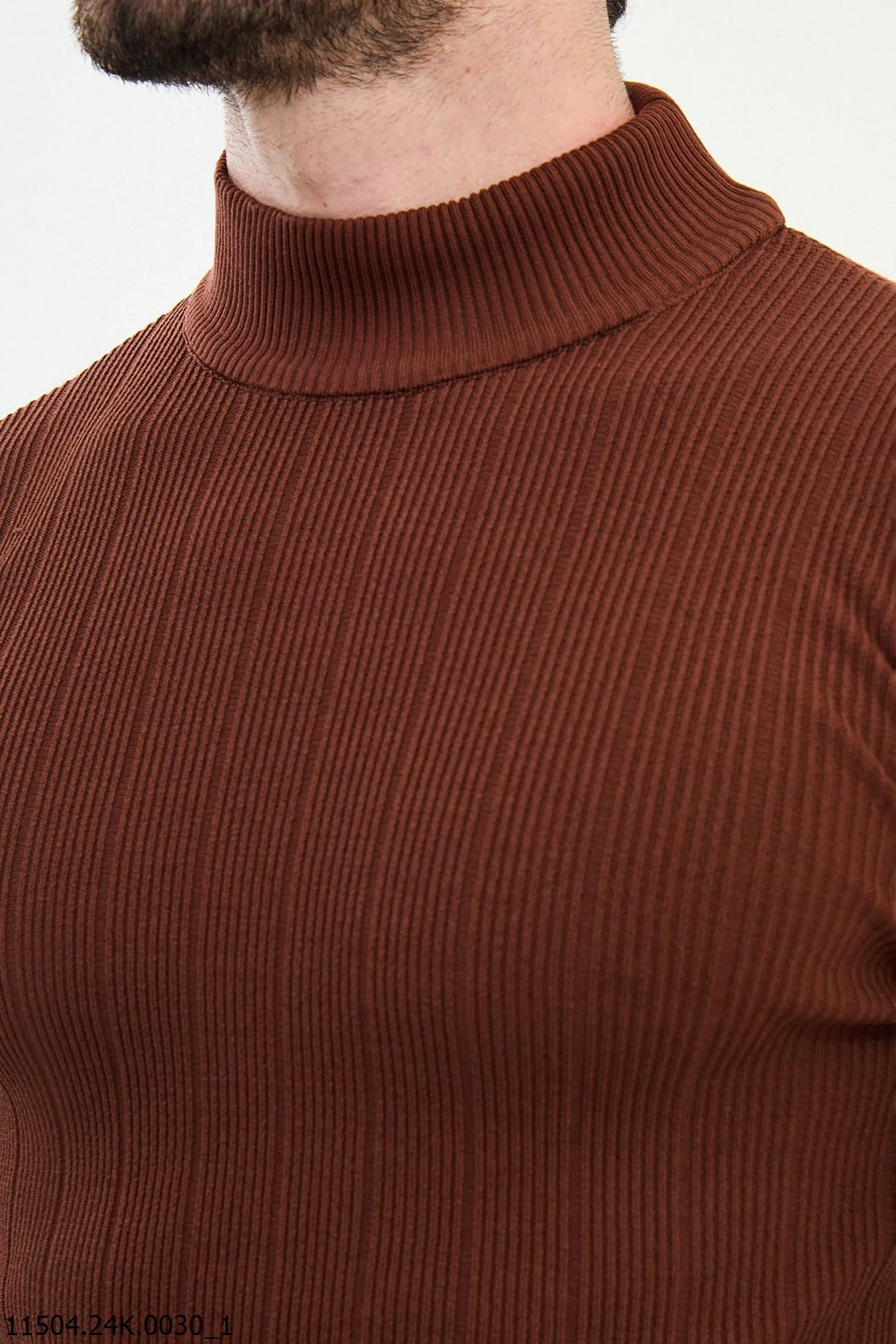 HolloMen Tile Brown Ribbed Knit Turtleneck. - Image 2