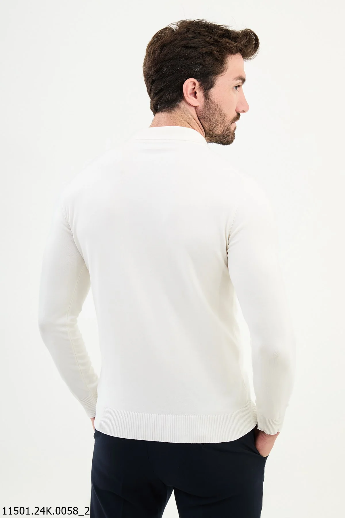 HolloMen White Long-Sleeve Polo Sweater. - Image 3