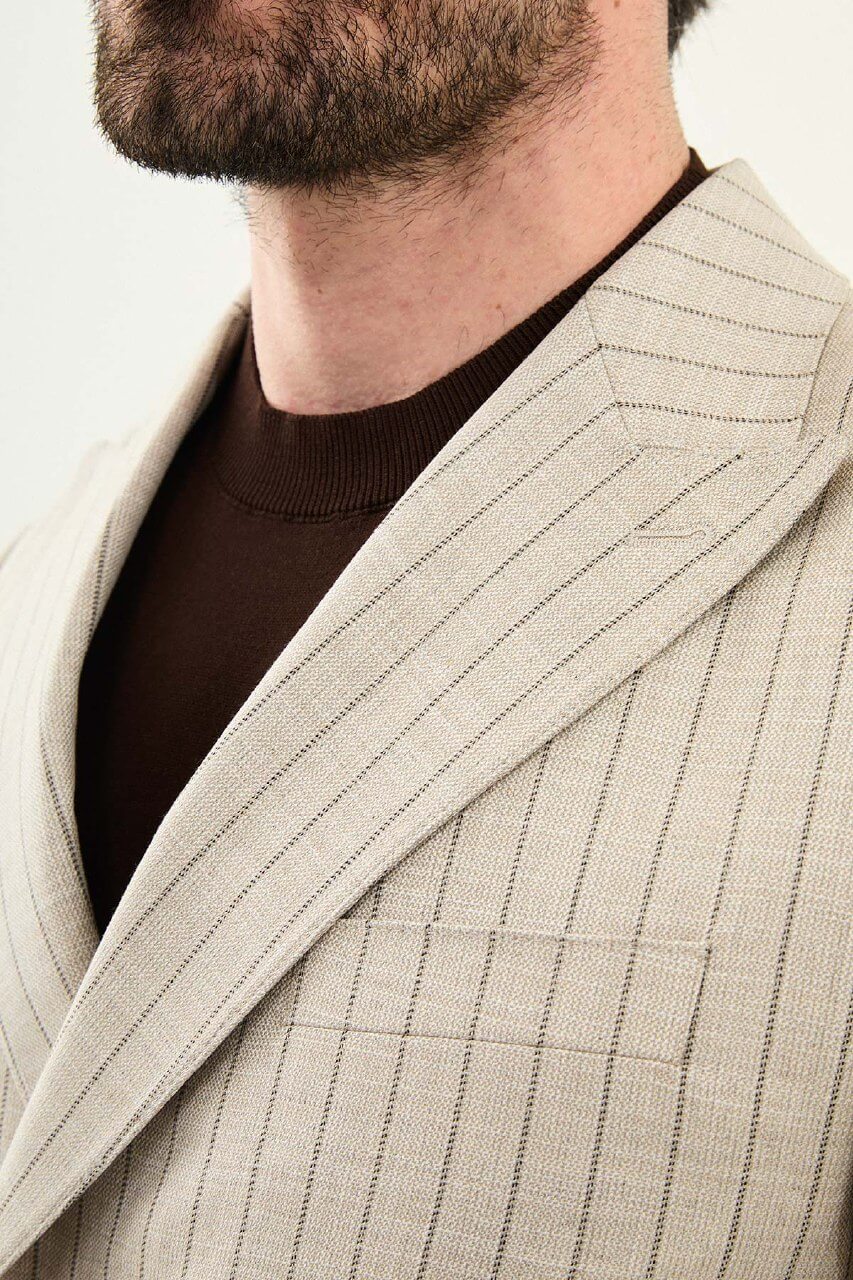 Men’s Beige Double-Breasted Pinstripe Suit Jacket. - Image 5