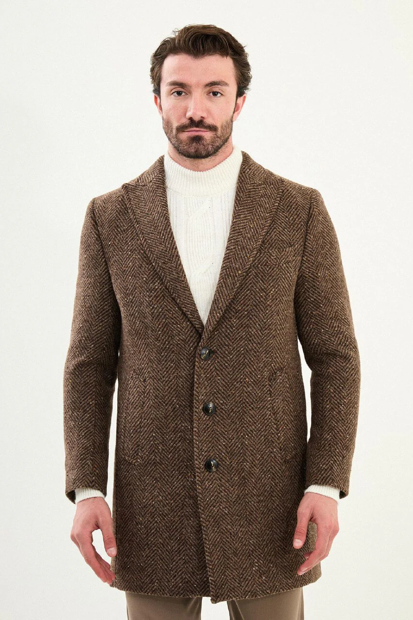 Men’s Beige Prince of Wales Single-Breasted Wool-Blend Overcoat. - Image 2