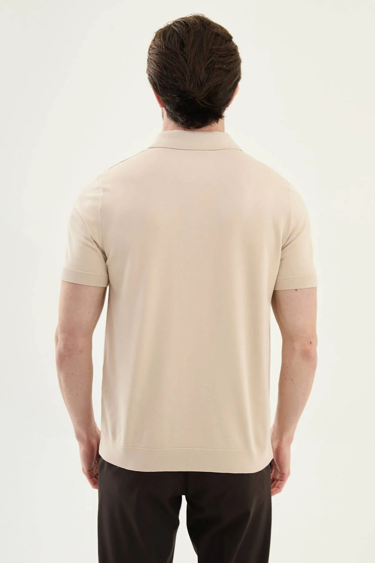 Men’s Beige Textured Zip Collar Knit Polo Shirt. - Image 4