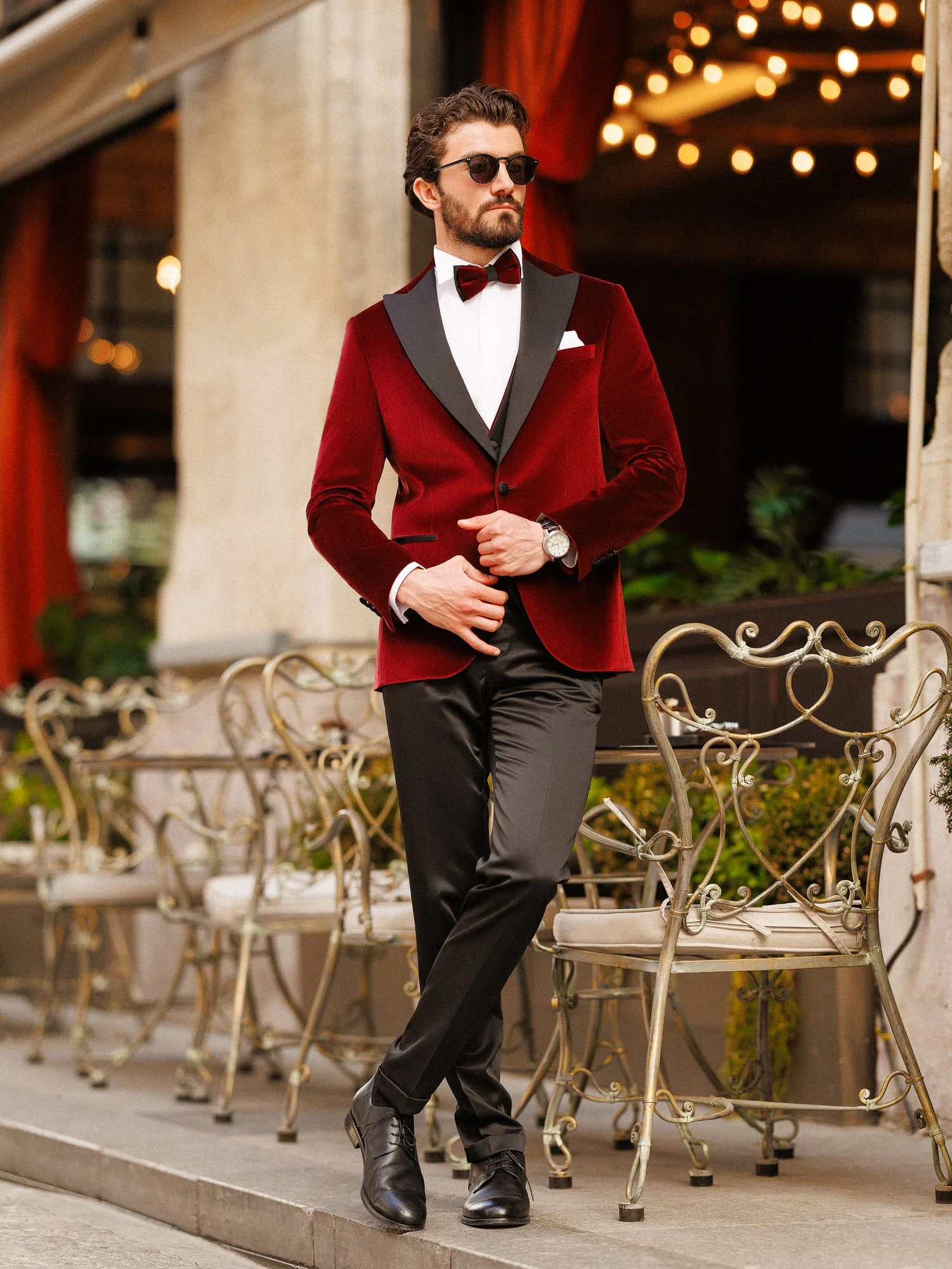 Men’s Bordeaux Velvet Peak Lapel 3-Piece Tuxedo. - Image 7