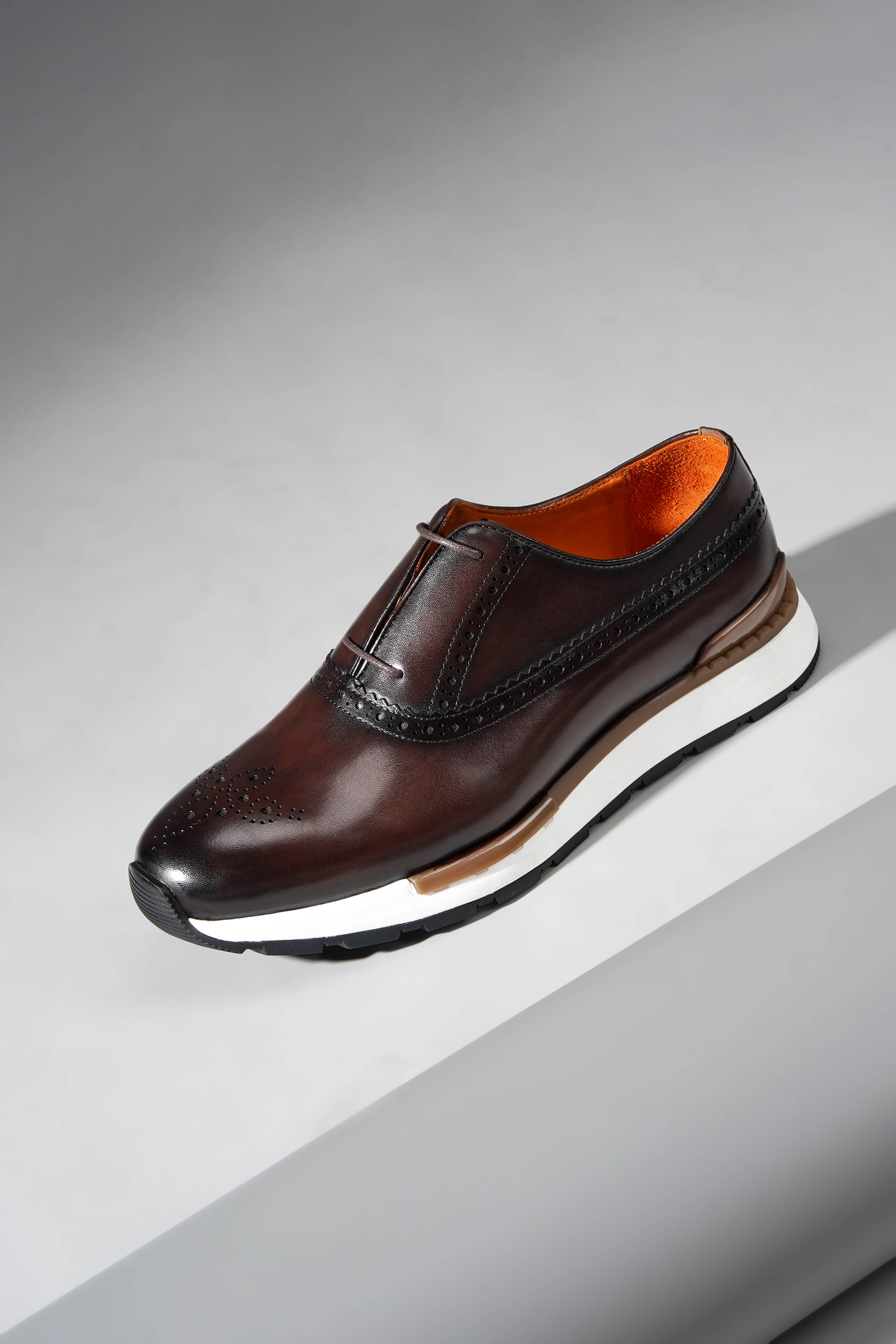 Men’s Brown Minimal Lace Brogue Sneakers