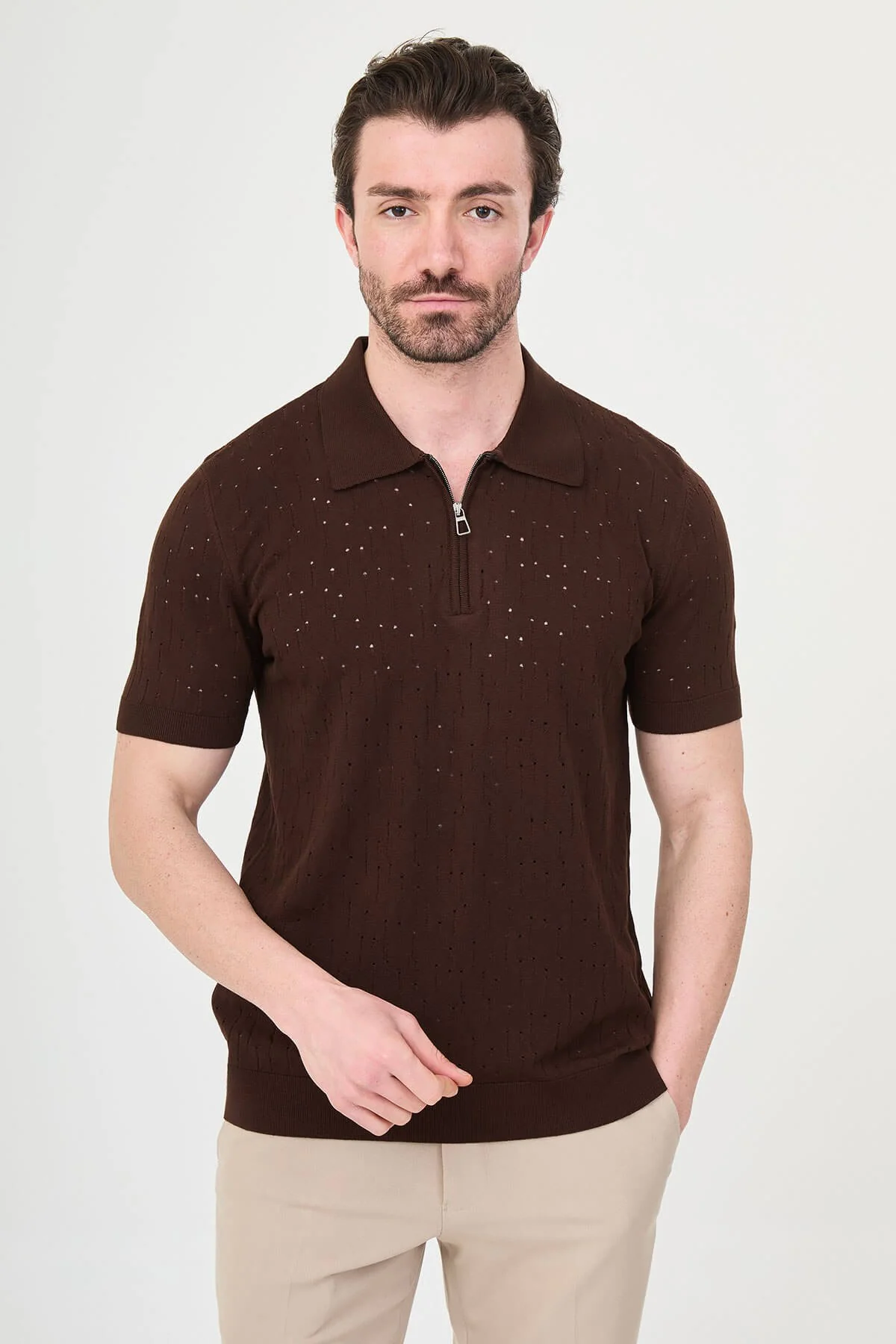 Men’s Brown Slim Fit Polo Collar Zippered Knit T-Shirt.