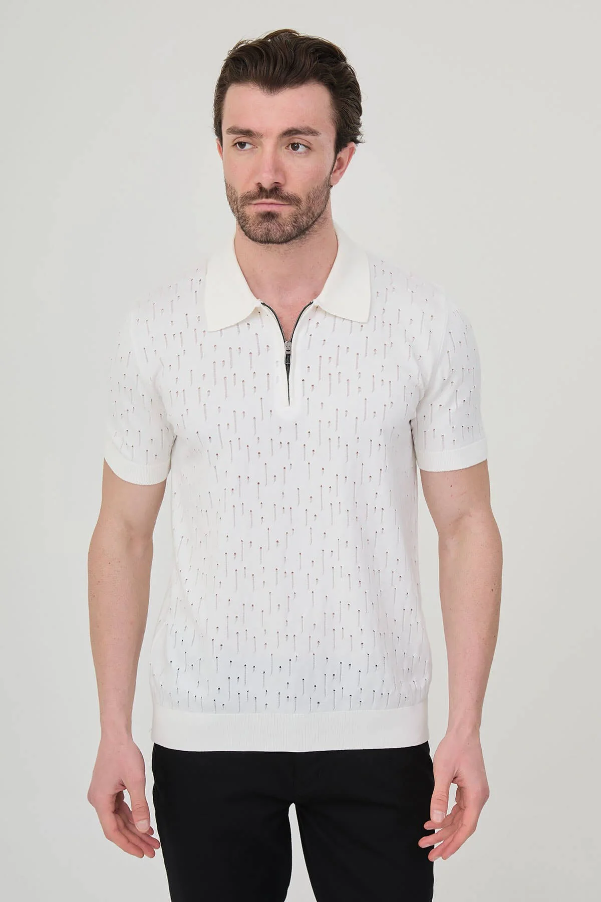 Men’s Ecru Slim Fit Polo Collar Zippered Knit T-Shirt.