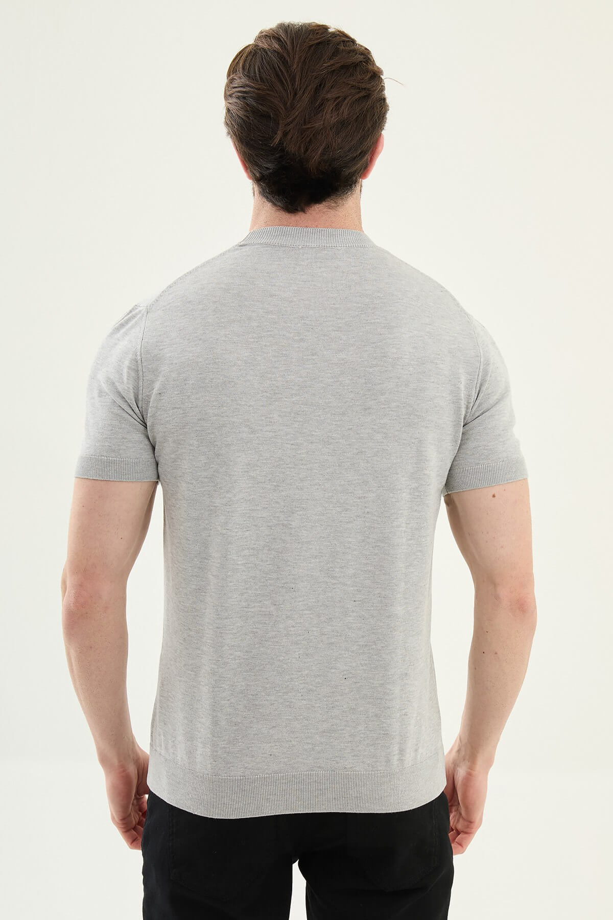 Men’s Gray Slim Fit Crew Neck Knit T-Shirt. - Image 4