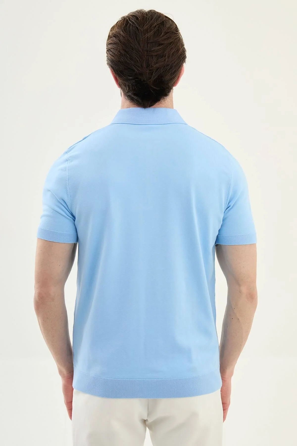 Men’s Sky Blue Textured Zip Collar Knit Polo Shirt. - Image 4