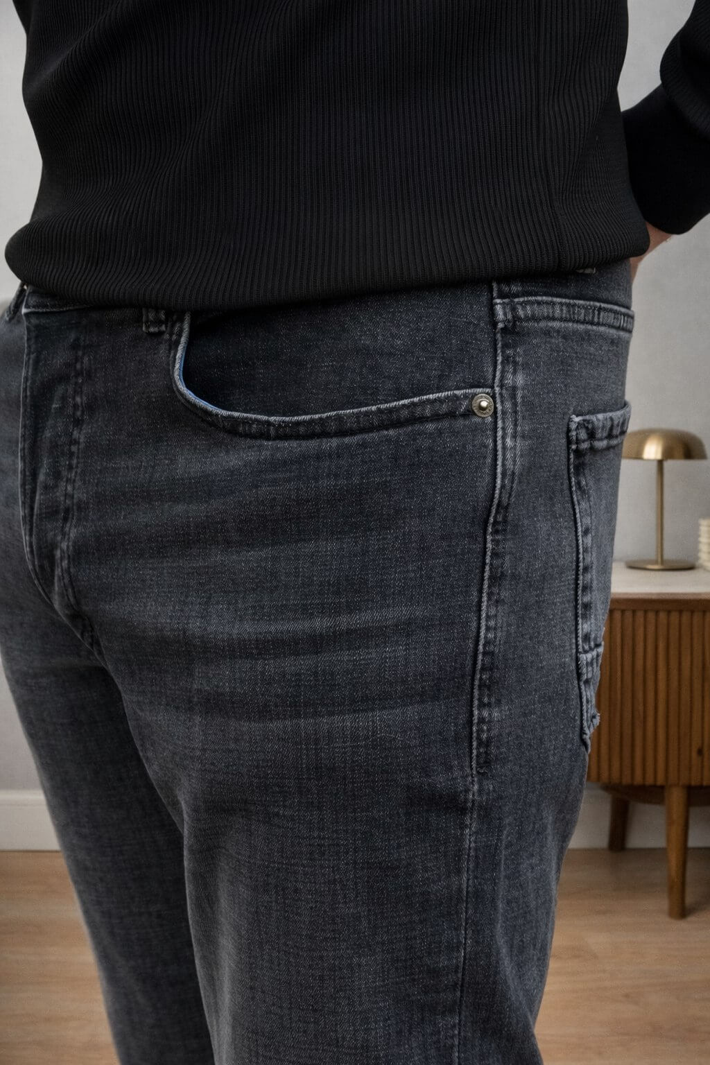 Men's Black Slim Fit Jeans. - Image 3