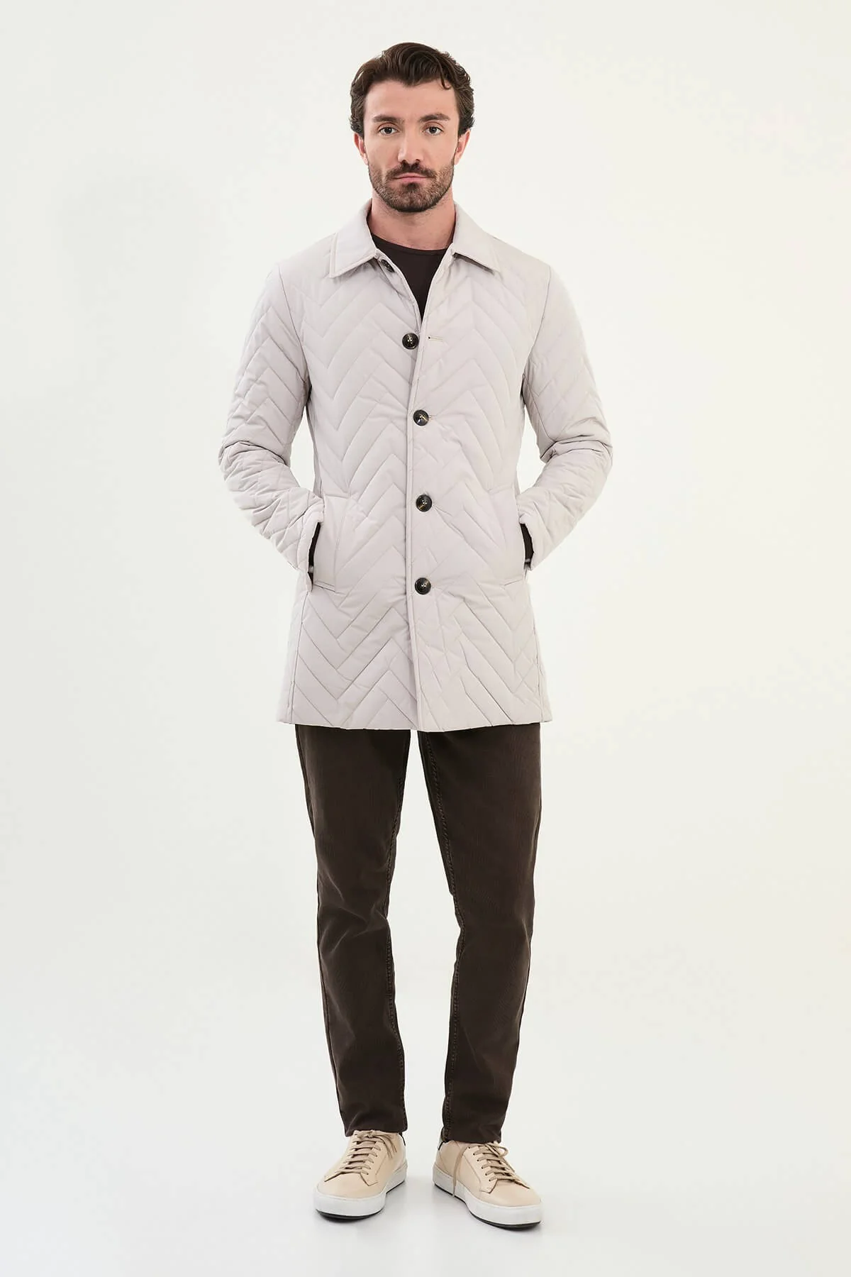 Men’s Ecru Quilted Car Coat.