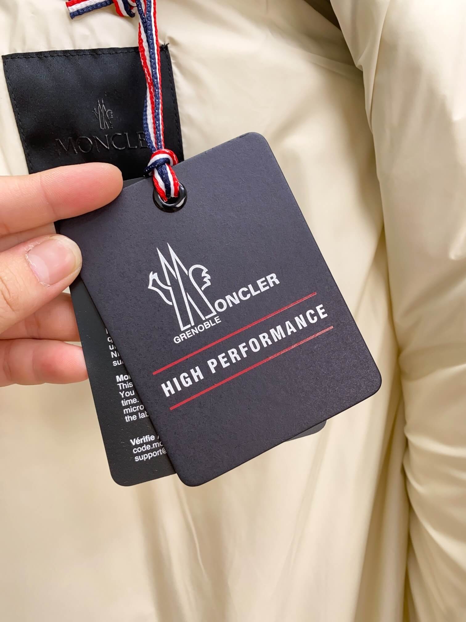 Moncler Gelt Corduroy Down Shirt Jacket – Cream. - Image 4