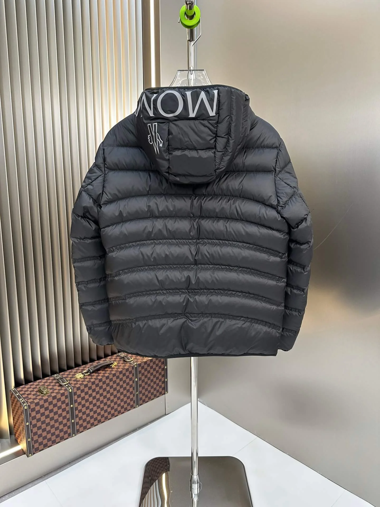 Moncler Quilted Black Down Jacket - Image 9
