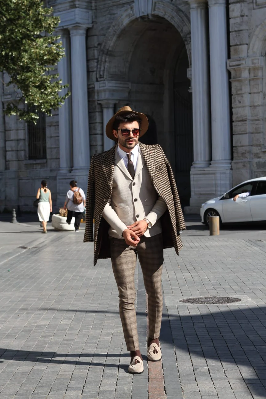SLIM-FIT CAMEL WOOL COAT - Image 3