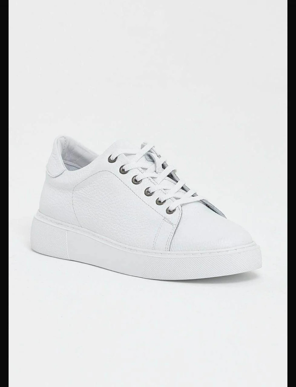 HolloMen Pure White Leather Sneakers. - Image 2