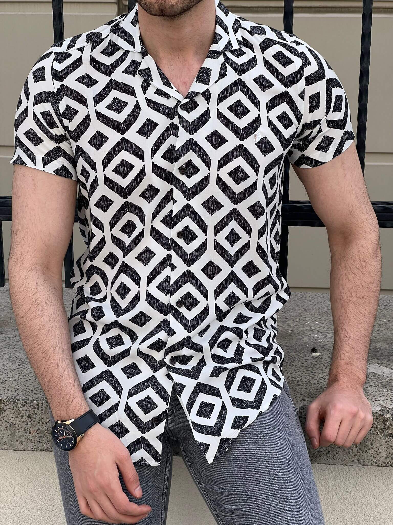 White Patterned Short Sleeve Shirt - Image 4