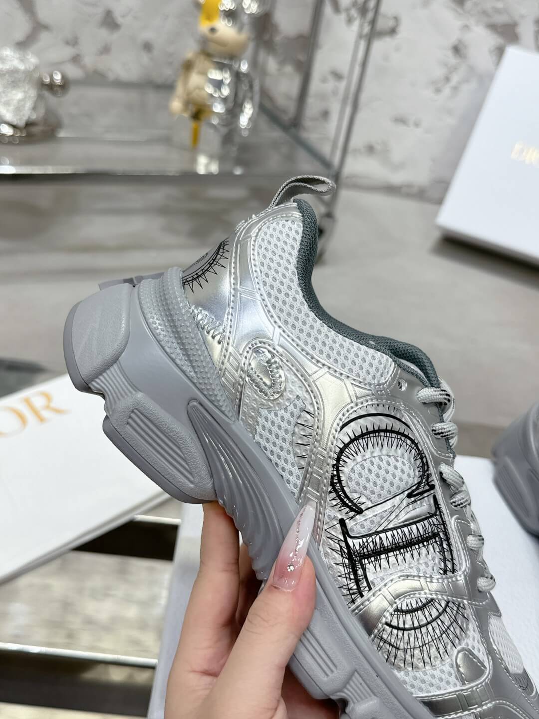 WOMENS CD CHRONO TRAINERS - METALLIC SILVER - Image 7